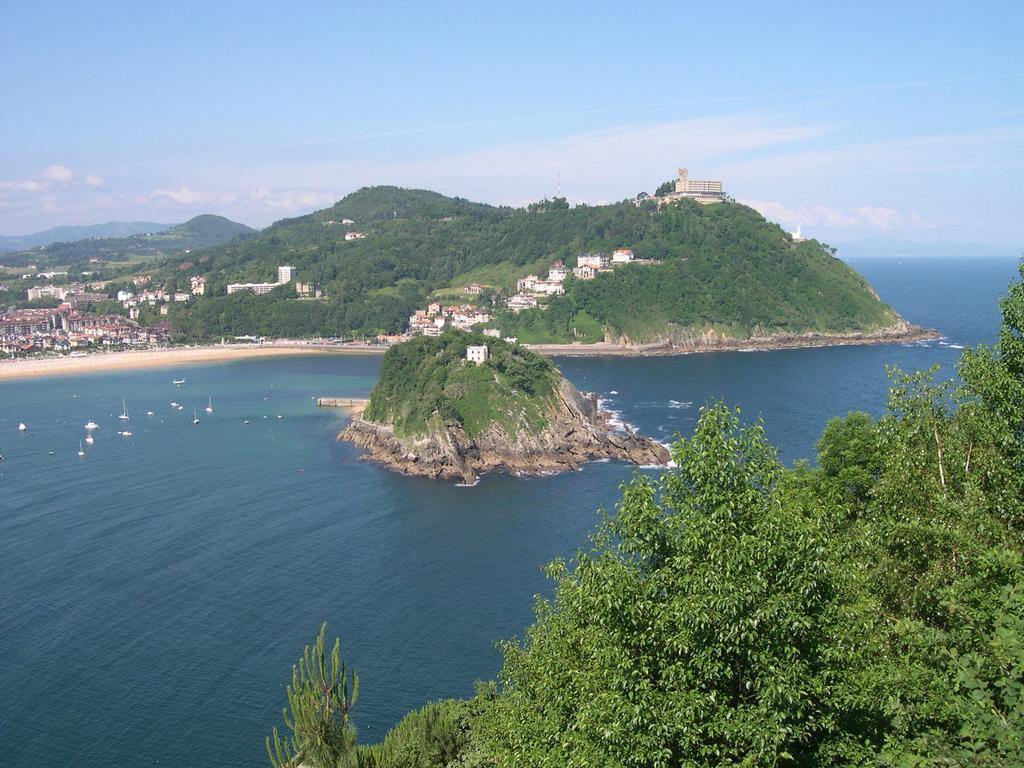 Apartamentos Grosen San Sebastián Dış mekan fotoğraf